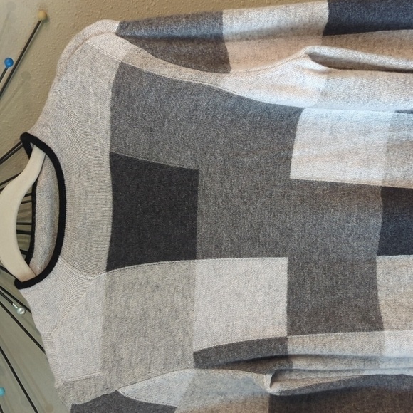 100 % Cashmere charter club luxury Pullover Sweater Block Pattern Quiet Luxury - Picture 2 of 11